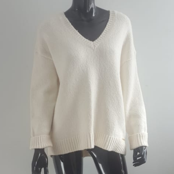 Micheal Kors Classic Long Sleeves Knit Sweater Size L & XL (K) - Picture 9 of 9